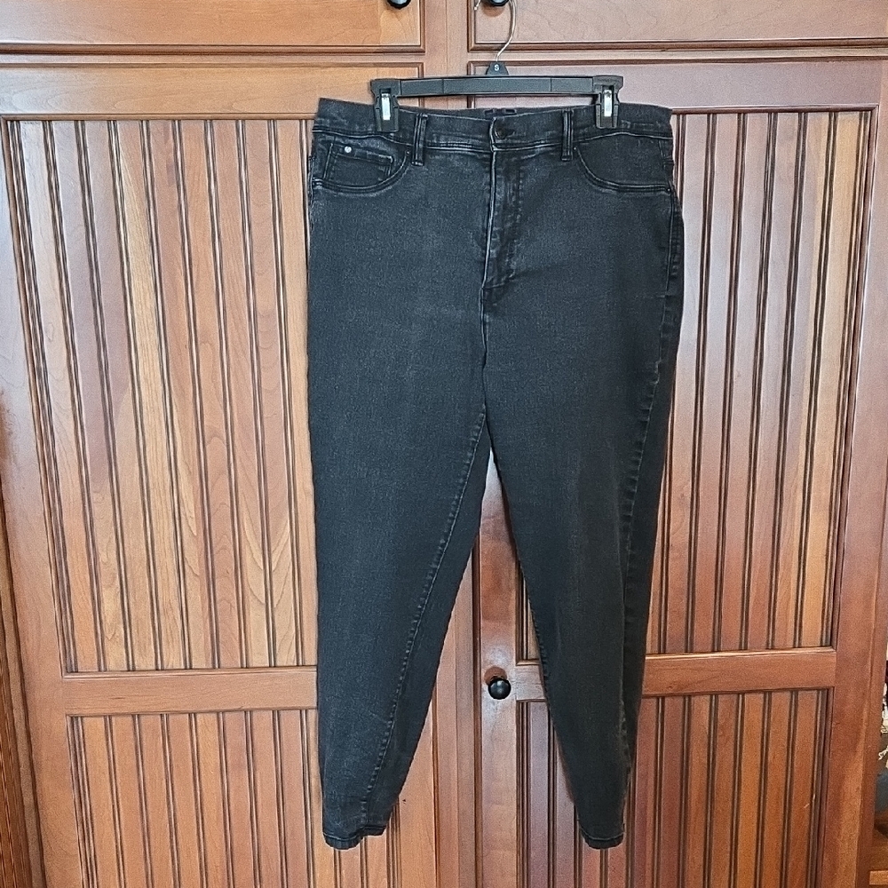 Curve Appeal Black Jeans